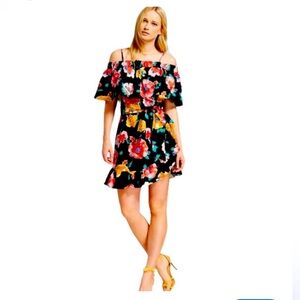 Who Wore What Floral Off the Shoulder Dress. Size Medium. Great Condition